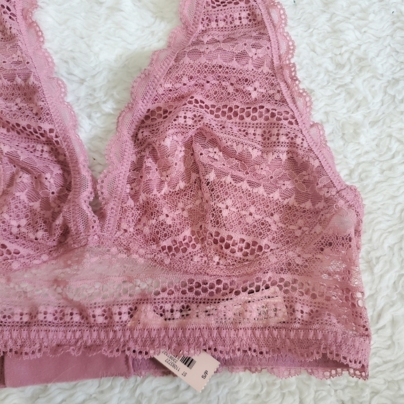NWT Victoria's Secret VS Blush Rose Pink Halter Lace Bralette Size Small - Picture 2 of 13